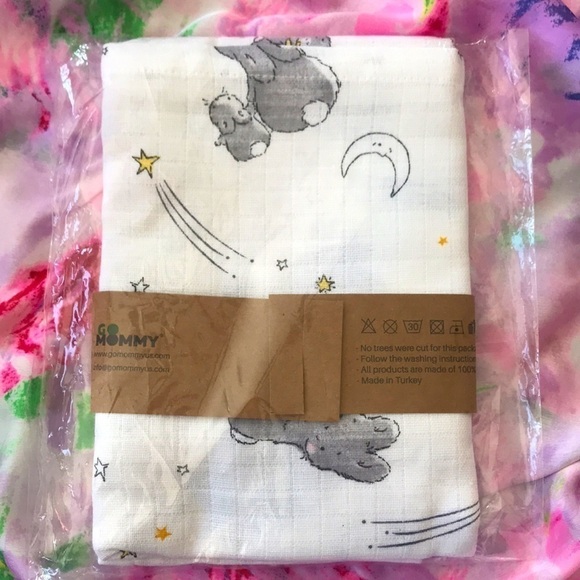 Brand New Set of 2 Go Mommy Nursing Covers Breastfeeding Muslin Cloth 60"x90" - Picture 6 of 12